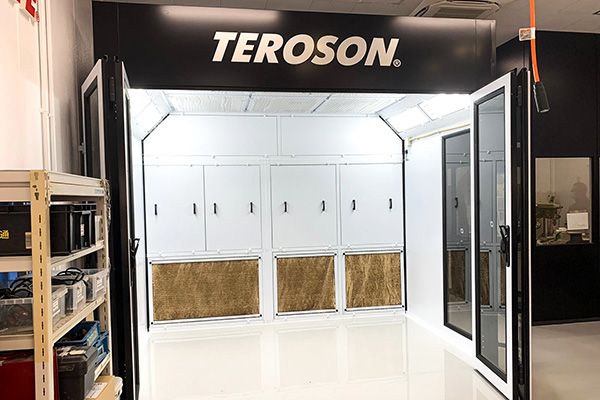 prep_booth_henkel